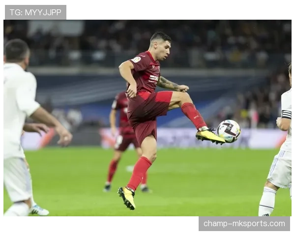 塞维利亚定位球战术深入解析：标准套路助力提升球队攻防效率